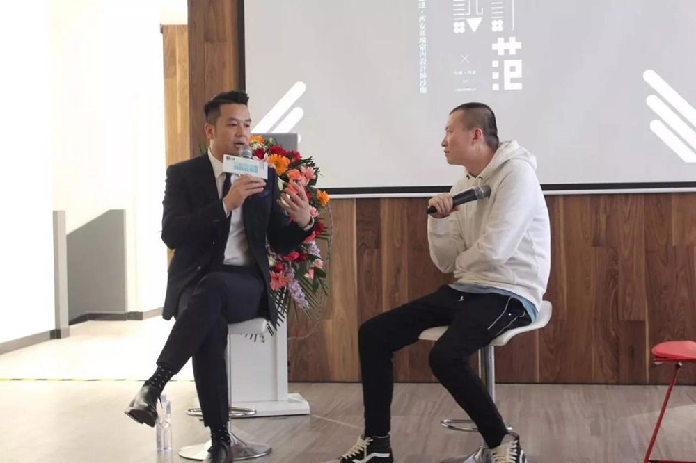 1539587115965469zO0F.png 沙龍.png