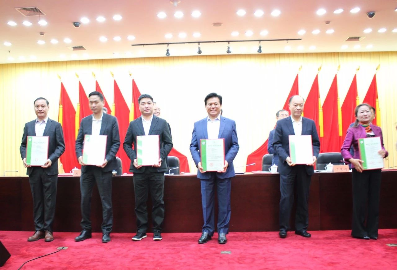 1544577331544431qXXT.jpg 0 (1).jpg